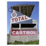 Publicités d' Antan:
Total et Castrol.
Gueux Publicités d' Antan: Total et Castrol. Gueux