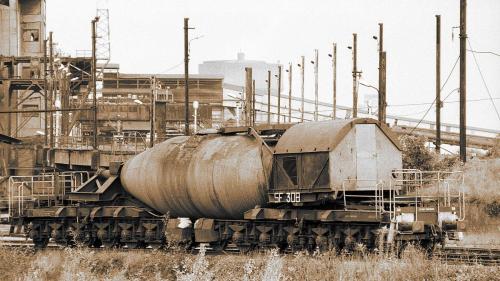 Un Regard Sur Le Rail - Un wagon torpille dans une aciérie lorraine